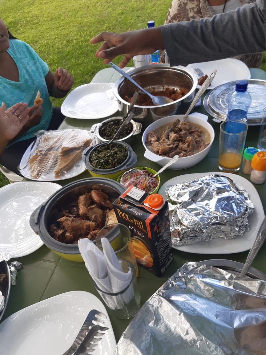 Gourmet picnics and outdoor dining at Tongue Tang Meadows